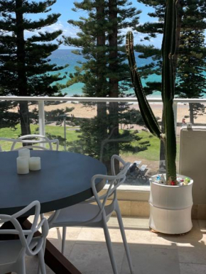 Manly Beachfront Stay, Sydney